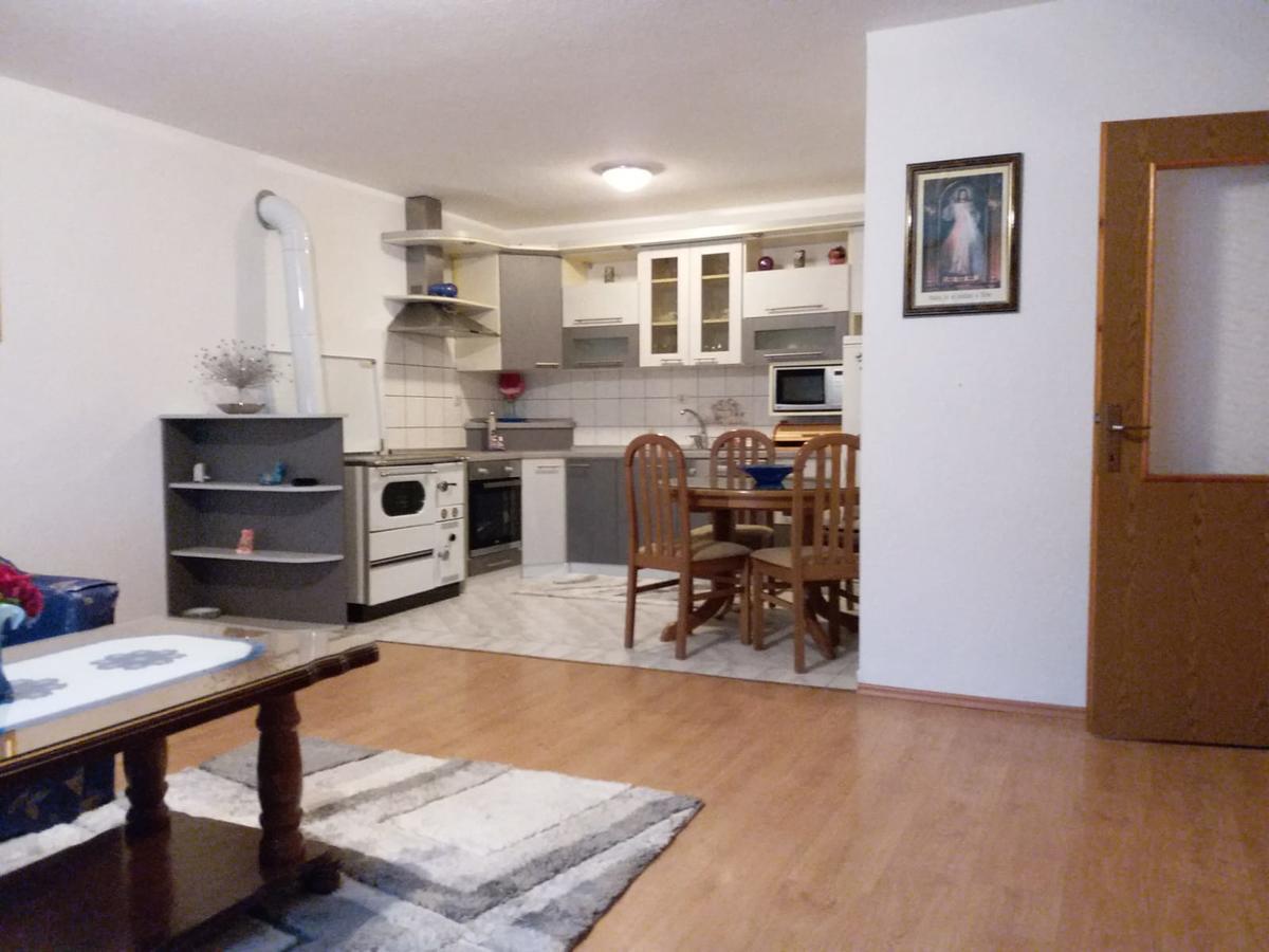 Kuca Za Odmor Sarcevic Apartman Prozor Kültér fotó