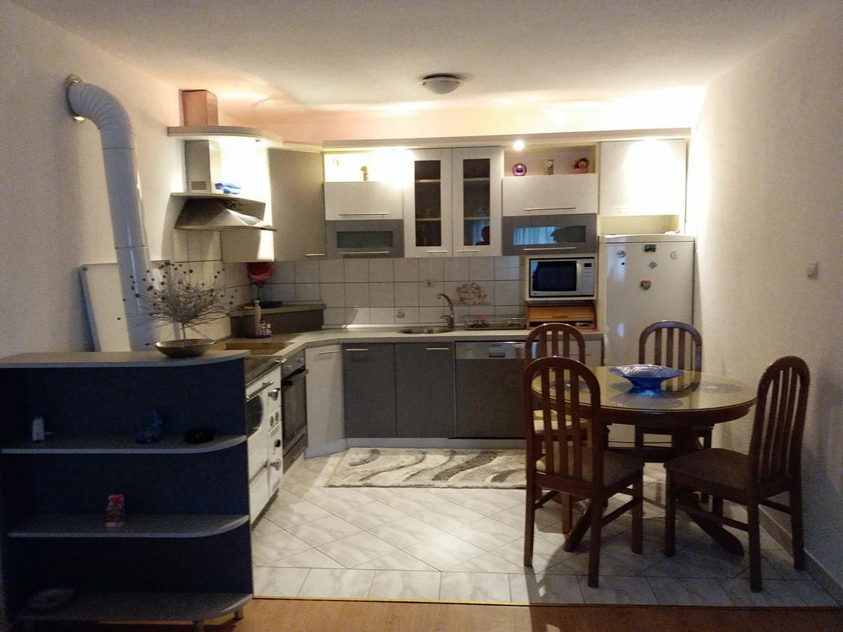 Kuca Za Odmor Sarcevic Apartman Prozor Kültér fotó