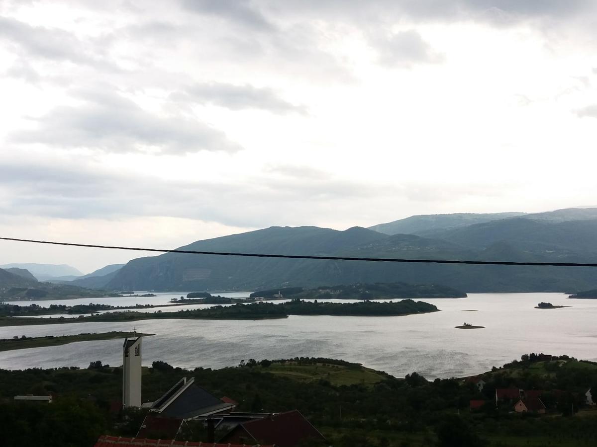 Kuca Za Odmor Sarcevic Apartman Prozor Kültér fotó